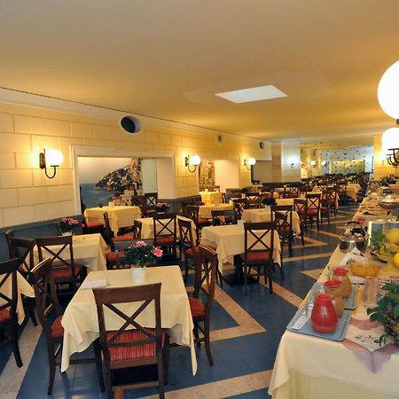 Hotel Miramare Maiori Esterno foto